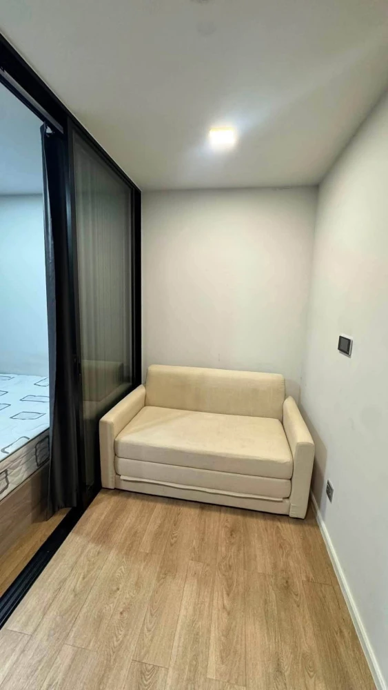 Kave TU condo for rent, 2nd floor. Partitioned unit with full furnishings. Book now!