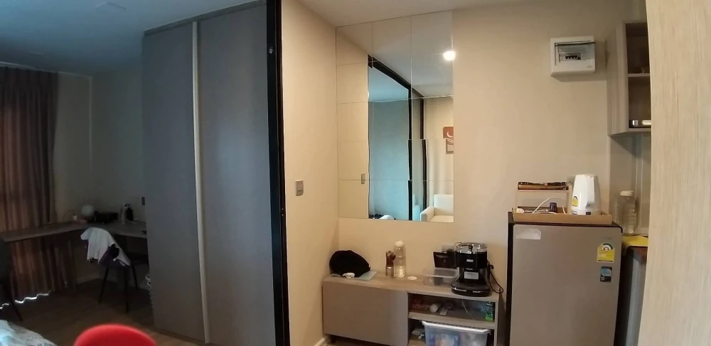 For rent: Kave TU, 5th floor, city view, partitioned room, fully furnished, ready to move in. If interested, hurry and reserve now. Don't miss out!