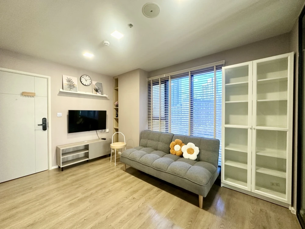 Kave TU for rent, 6th floor, pool view, fully furnished, ready to move in. Book now, don't miss out!