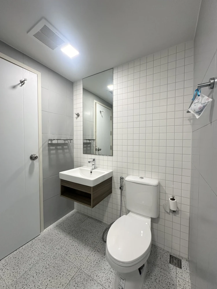 Kave TU for rent, 6th floor, pool view, fully furnished, ready to move in. Book now, don't miss out!