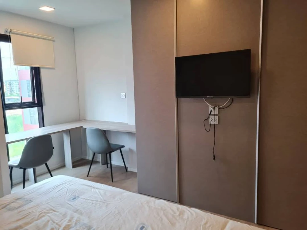 For rent Kave TU 6th floor, beautiful swimming pool view, quiet and not hot, with quality mattress, hurry and reserve now.