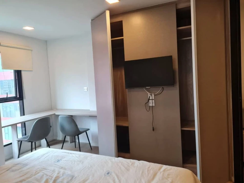 For rent Kave TU 6th floor, beautiful swimming pool view, quiet and not hot, with quality mattress, hurry and reserve now.