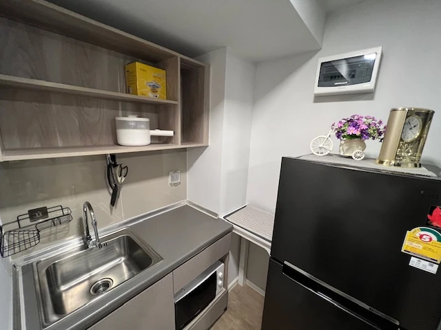 For rent: Kave TU, 7th floor, pool view, fully furnished, just bring your bag. Don't miss out!