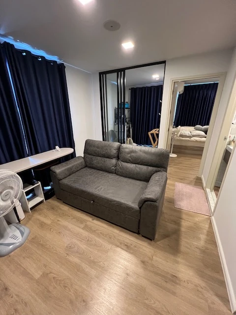 For rent: Kave TU, 7th floor, pool view, fully furnished, just bring your bag. Don't miss out!