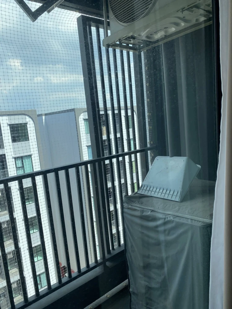Kave TU condo for rent, 8th floor. Nice, fully furnished. Book now! Don't miss out!