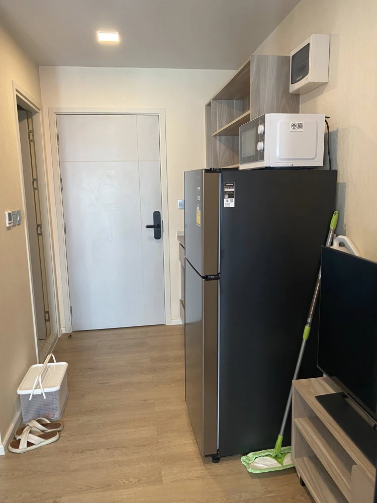 Kave TU condo for rent, 8th floor. Nice, fully furnished. Book now! Don't miss out!