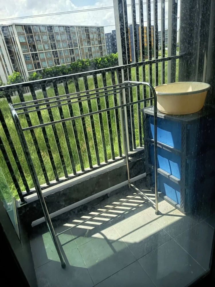 Kave TU condo for rent, 5th floor, nice room, high-quality wallpaper, fully furnished. Just bring your suitcase and move in!