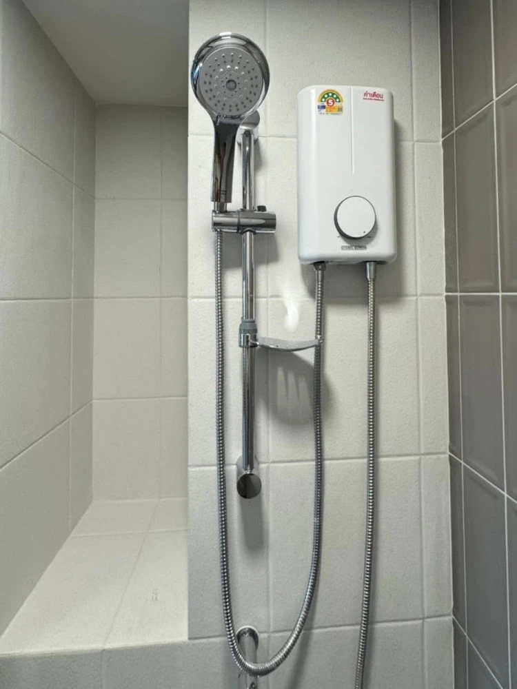 Kave Wonderland, 4th floor, for rent. Nice, fully furnished unit. Book now! Don't miss out!
