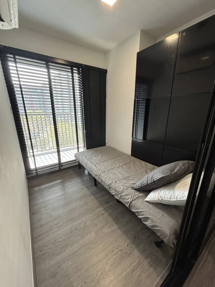 For rent: Kave Wonderland, 4th floor, corner unit, private, fully furnished, very livable. Book now!