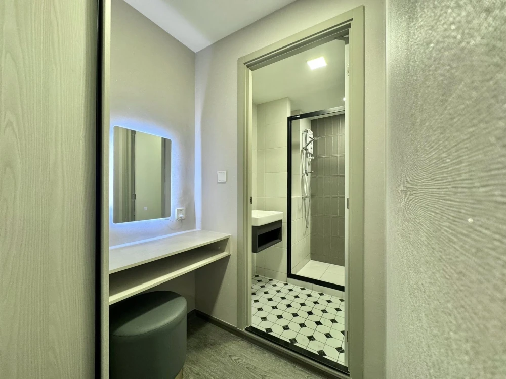 Kave Wonderland condo for rent, 6th floor, pool view, fully furnished. Book now!