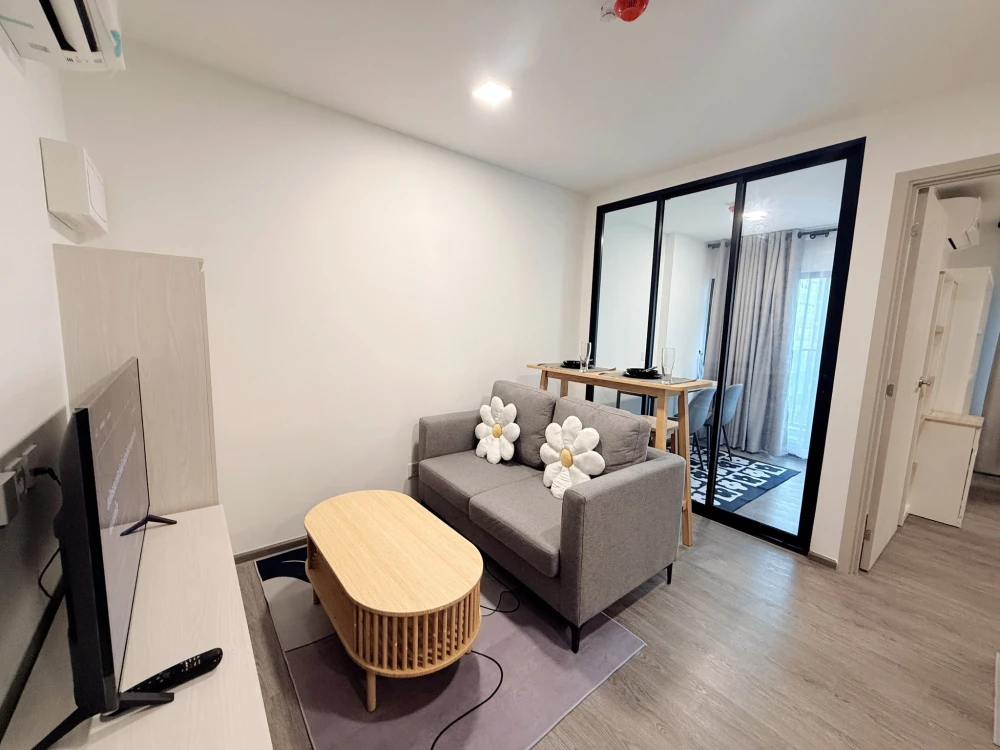 For rent: Kave Wonderland, 6th floor, overlooking the project's pool and garden. Fully furnished and ready to move in. Book now!