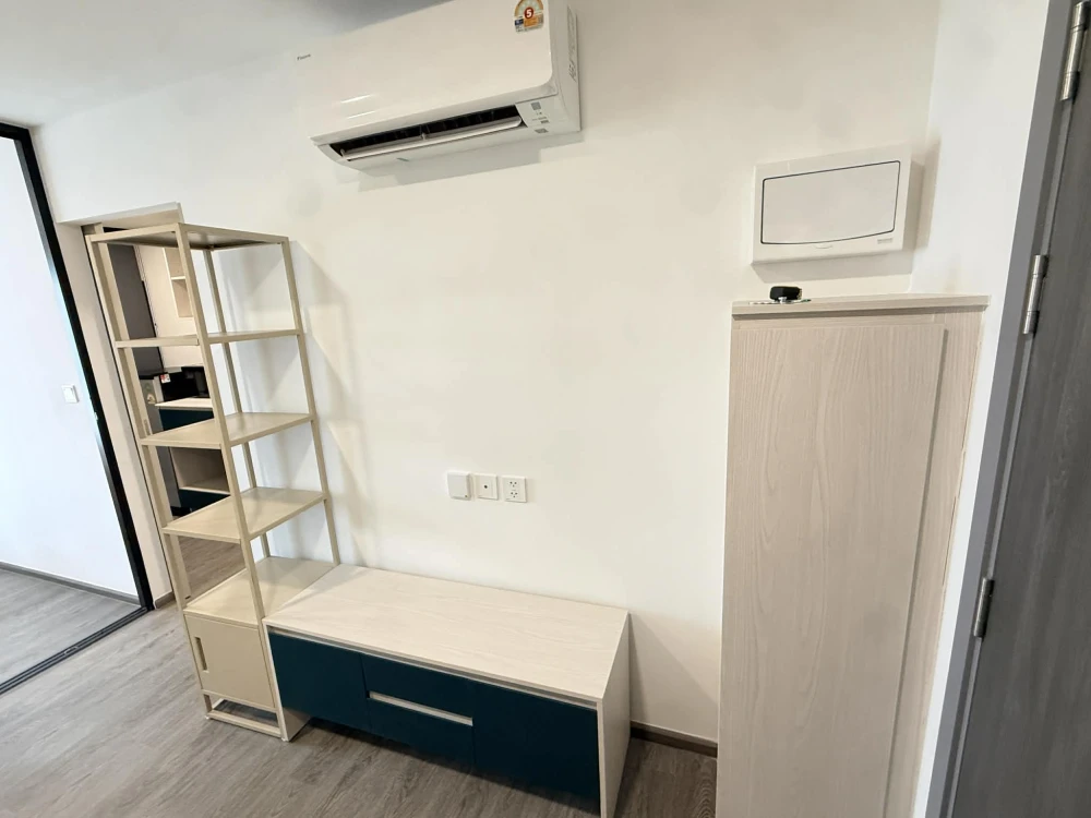 Kave Wonderland condo for rent, 6th floor, corner unit, exterior view, fully furnished. Book now! Limited time offer!