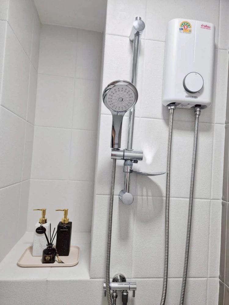 Kave Wonderland condo for rent, 7th floor. Nice and fully furnished. Book now!