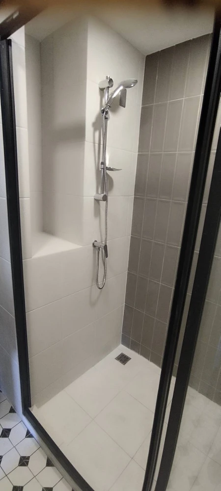 Kave Wonderland condo for rent, 7th floor, corner unit, fully furnished. Book now!