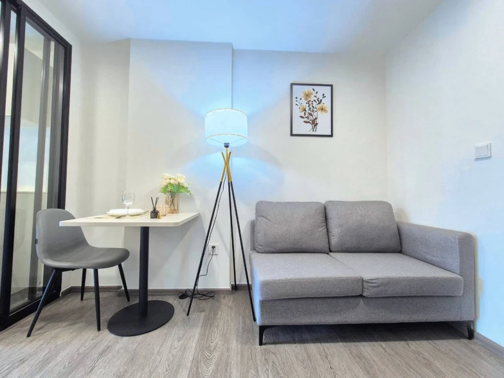 Kave Wonderland condo for rent, 8th floor. Beautiful room, fully furnished. Book now!