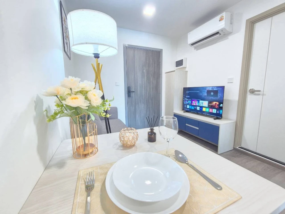 Kave Wonderland condo for rent, 8th floor. Beautiful room, fully furnished. Book now!