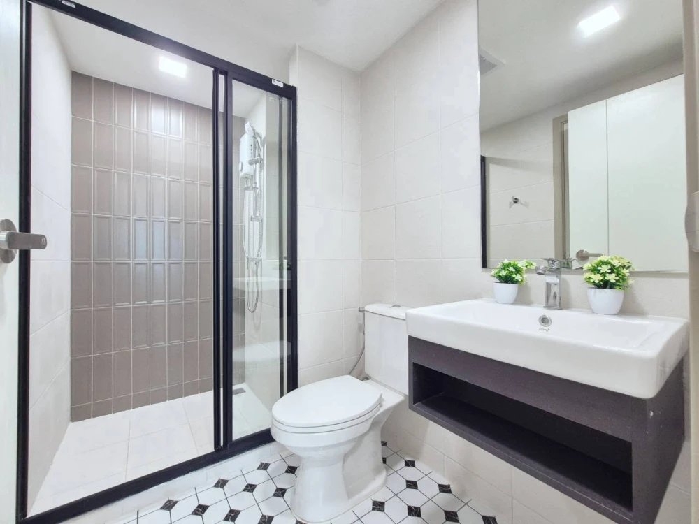 Kave Wonderland condo for rent, 8th floor. Beautiful room, fully furnished. Book now!