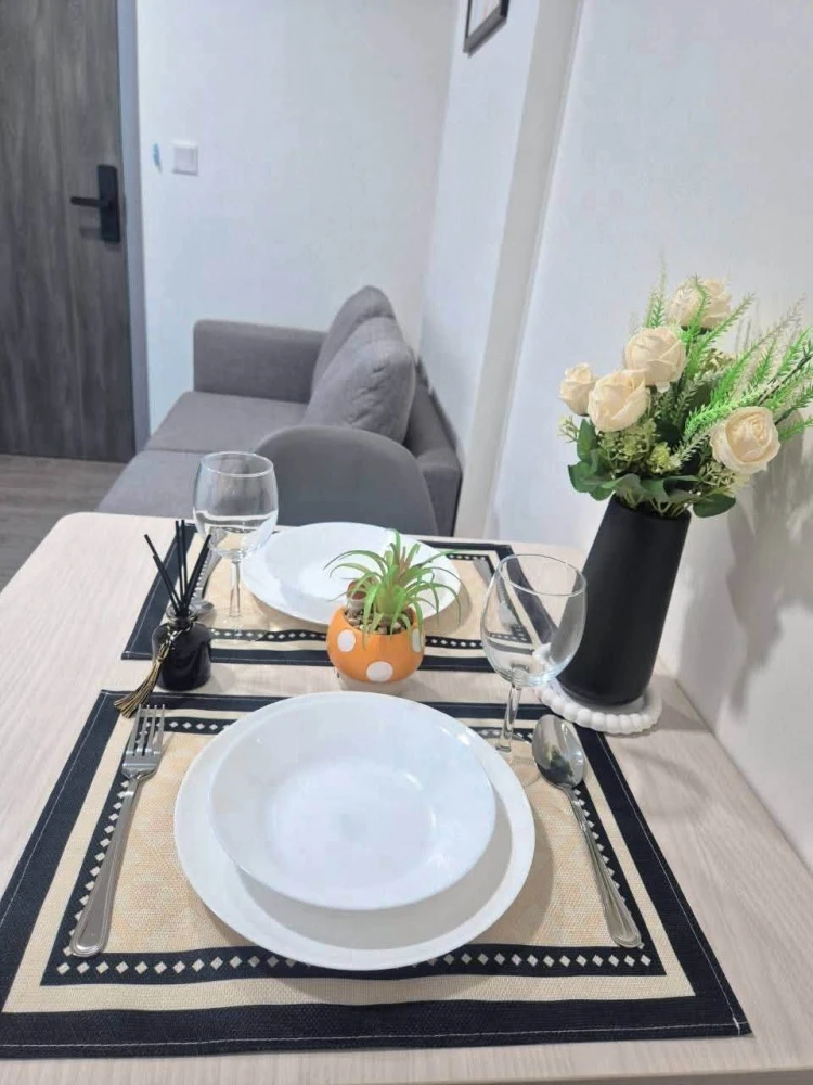 Kave Wonderland condo for rent, 8th floor. Beautiful room, fully furnished. Book now!