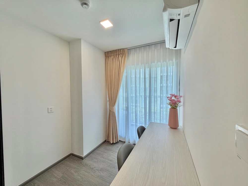 Kave Wonderland condo for rent. Pool view, nice room. Book now! Don't miss out! Hurry!