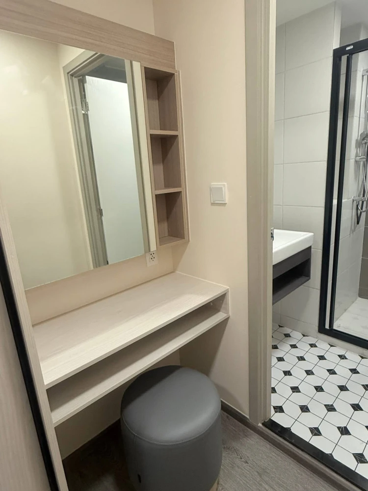Kave Wonderland condo for rent. Beautiful pool view room, fully furnished. Book now!