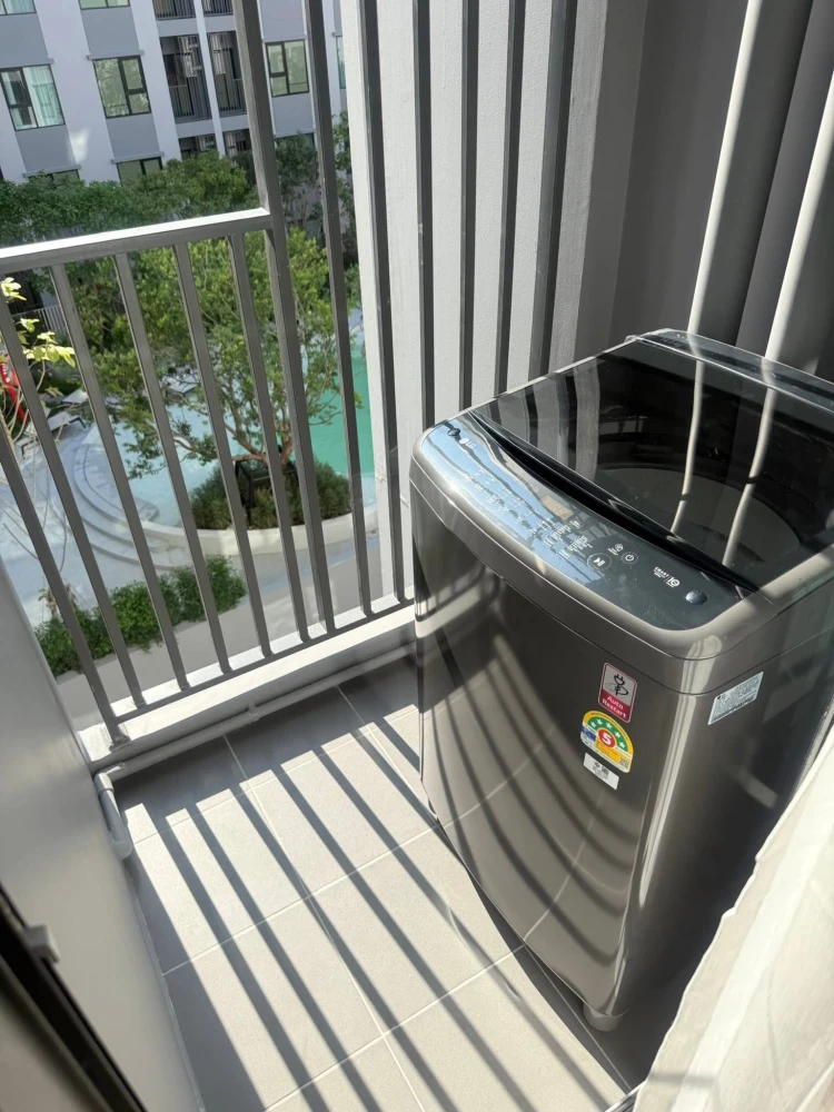 Kave Wonderland condo for rent. Beautiful pool view room, fully furnished. Book now!