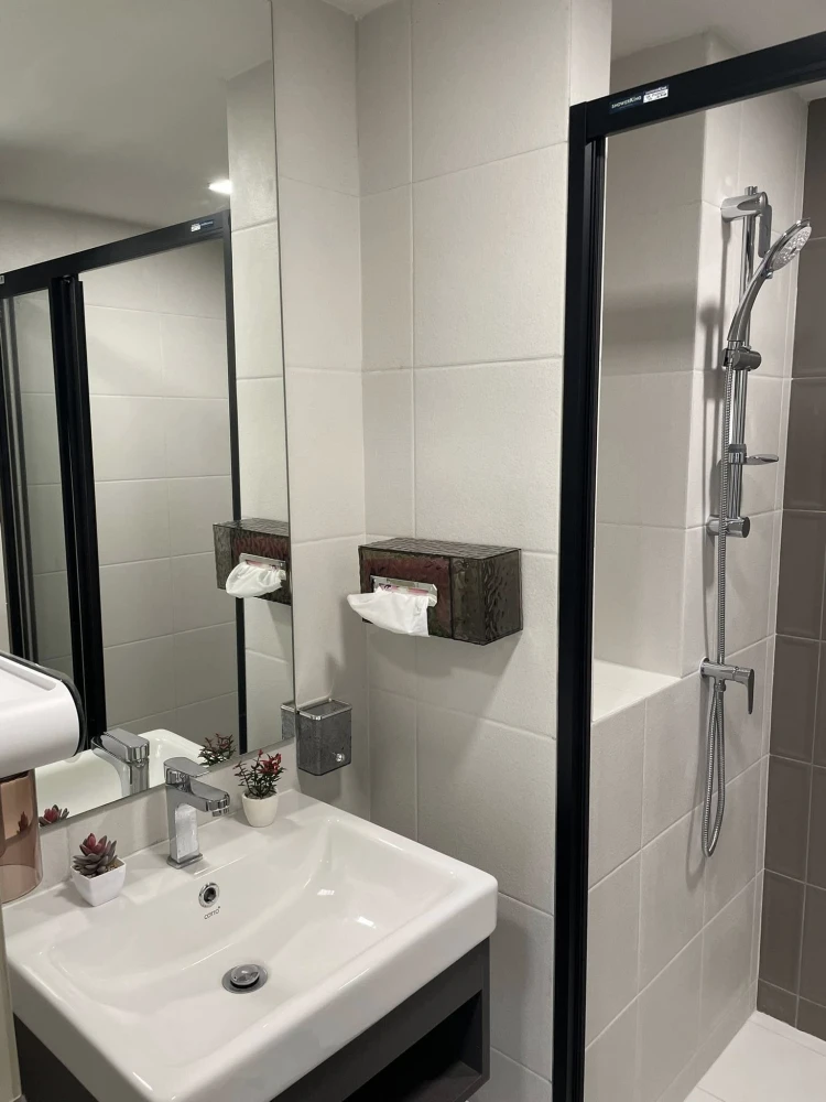 Kave Wonderland condo for rent, 2nd floor, fully furnished with appliances. Book now!