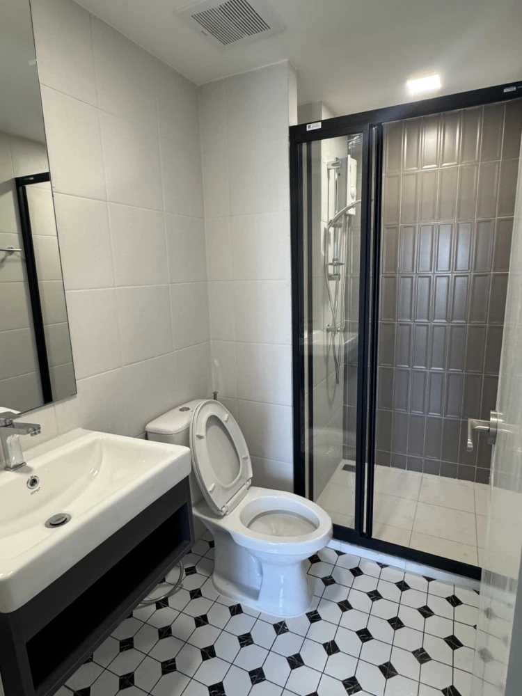 Kave Wonderland condo for rent. Nice, fully furnished, great location, beautiful unblocked view. Don't miss out!