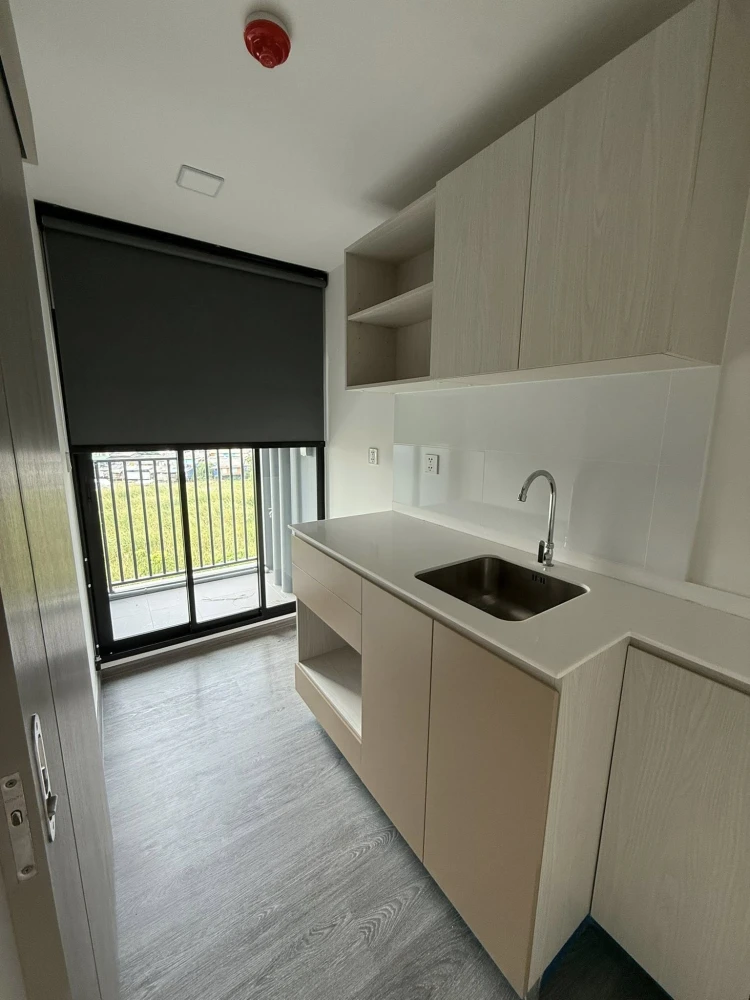 Kave Wonderland room for rent. Fully furnished, just bring your belongings and move in!