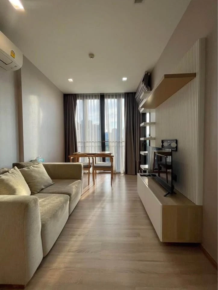 For rent: Kawa Haus On Nut 77, has built-in furniture, the whole room is complete, has complete electrical appliances. You will regret it if you miss
