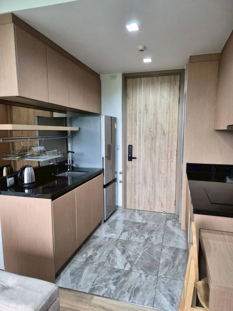 For rent: Kawa Haus On Nut, ready to move in, room with good glass, well-proportioned, hurry and reserve++