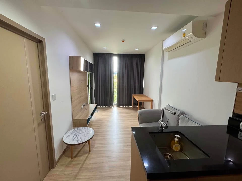 KAWA HAUS for rent—offering a peaceful, shady, and airy resort-style atmosphere. Ideal for those seeking privacy and a relaxing environment.
