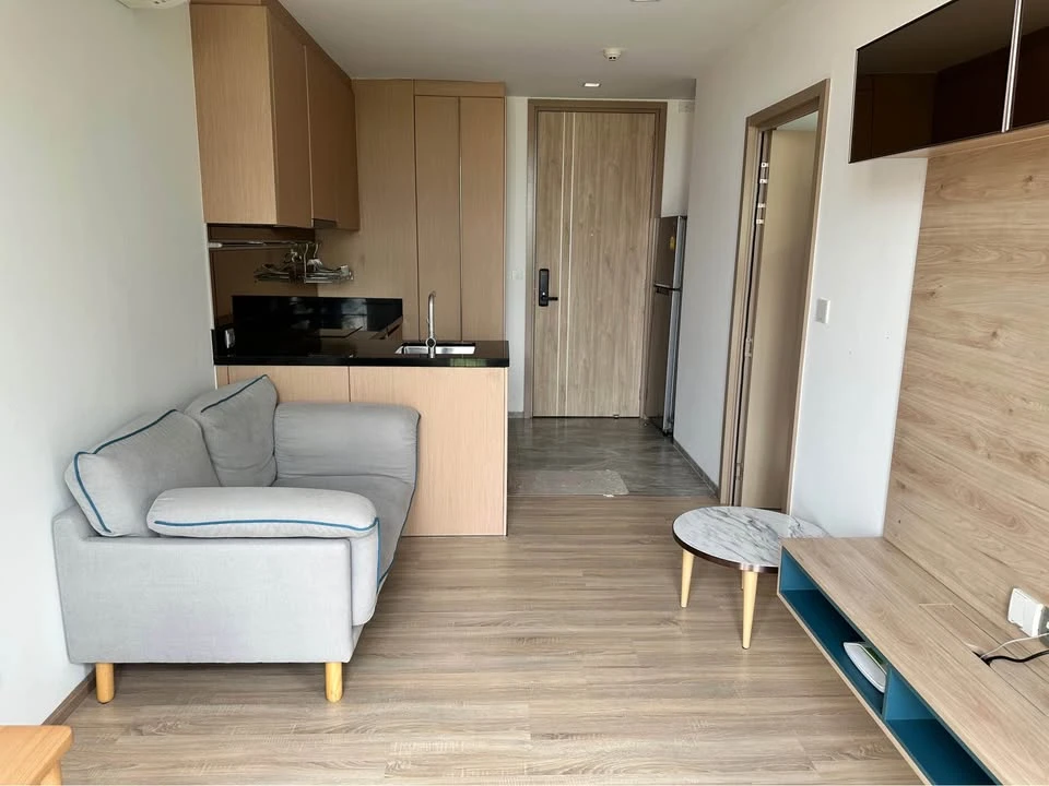 KAWA HAUS for rent—offering a peaceful, shady, and airy resort-style atmosphere. Ideal for those seeking privacy and a relaxing environment.
