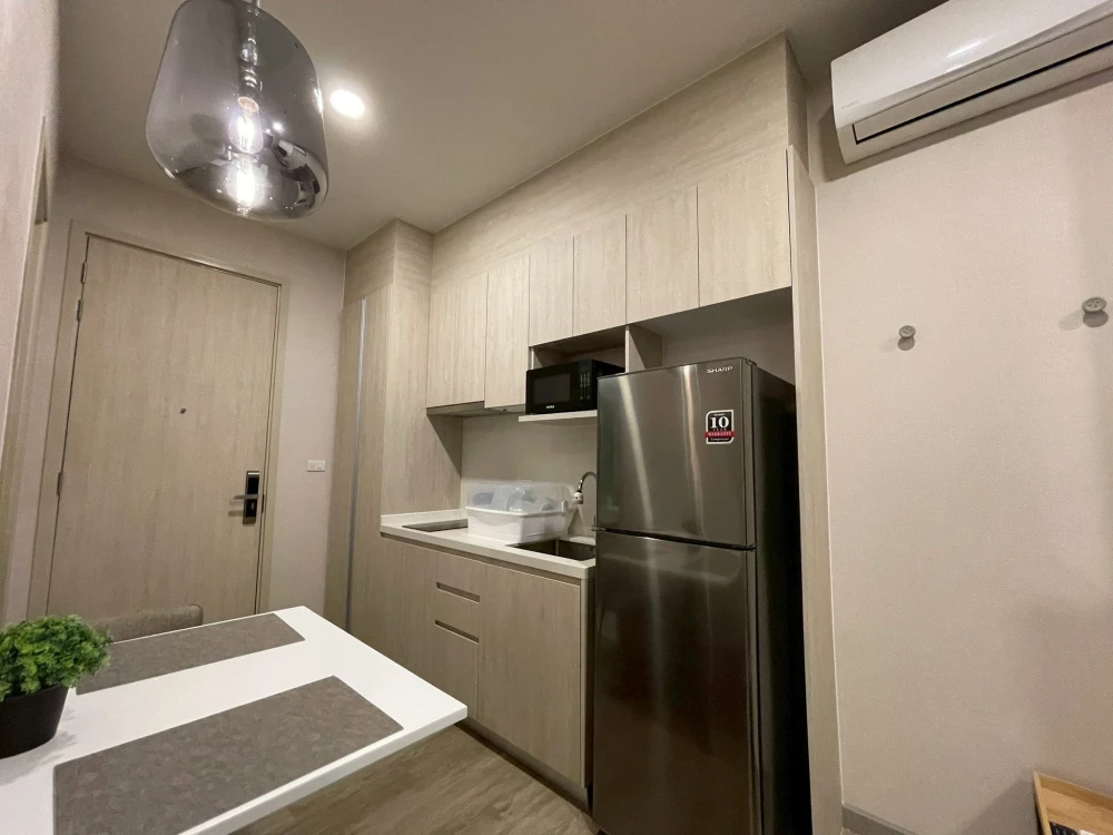 For rent: KEEN Centre Sriracha, 1 bedroom, 1 bathroom, decorated in a cool theme, comes with complete furniture. Reserve now!