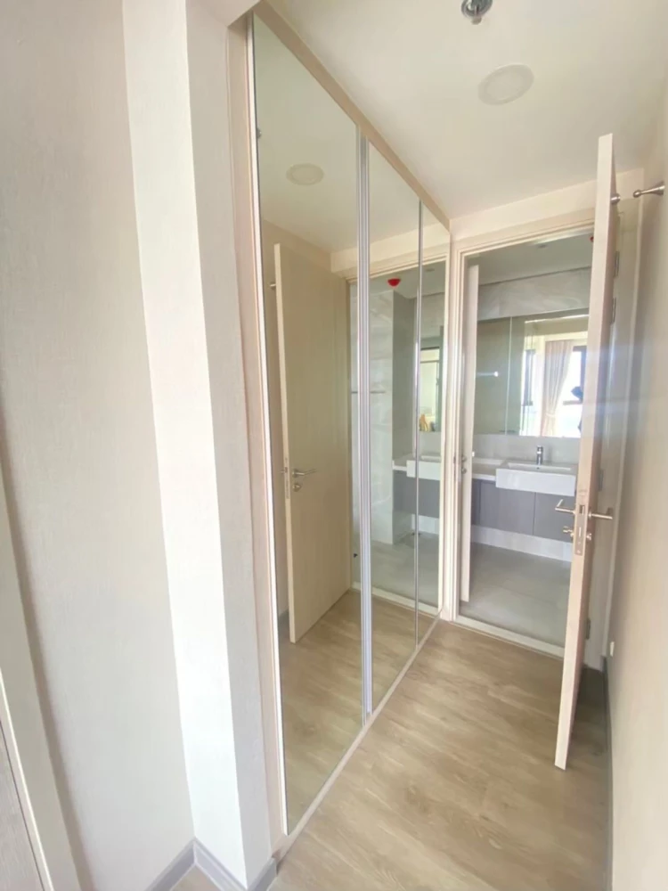For rent: KEEN Centre Sriracha, 12th floor, sea view, beautiful room, fully furnished, comfortable, book now, don't miss out.