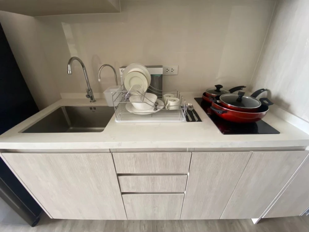 For rent: KEEN Centre Sriracha, 12th floor, sea view, beautiful room, fully furnished, comfortable, book now, don't miss out.