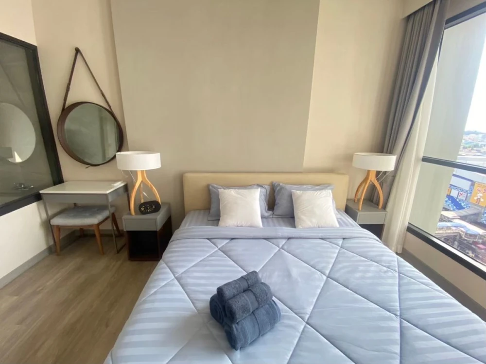 For rent: KEEN Centre Sriracha, 12th floor, sea view, beautiful room, fully furnished, comfortable, book now, don't miss out.