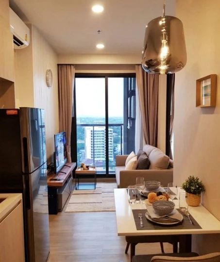 For rent: KEEN Centre Sriracha, 18th floor, nice room, fully furnished, reserve now, don't miss out.