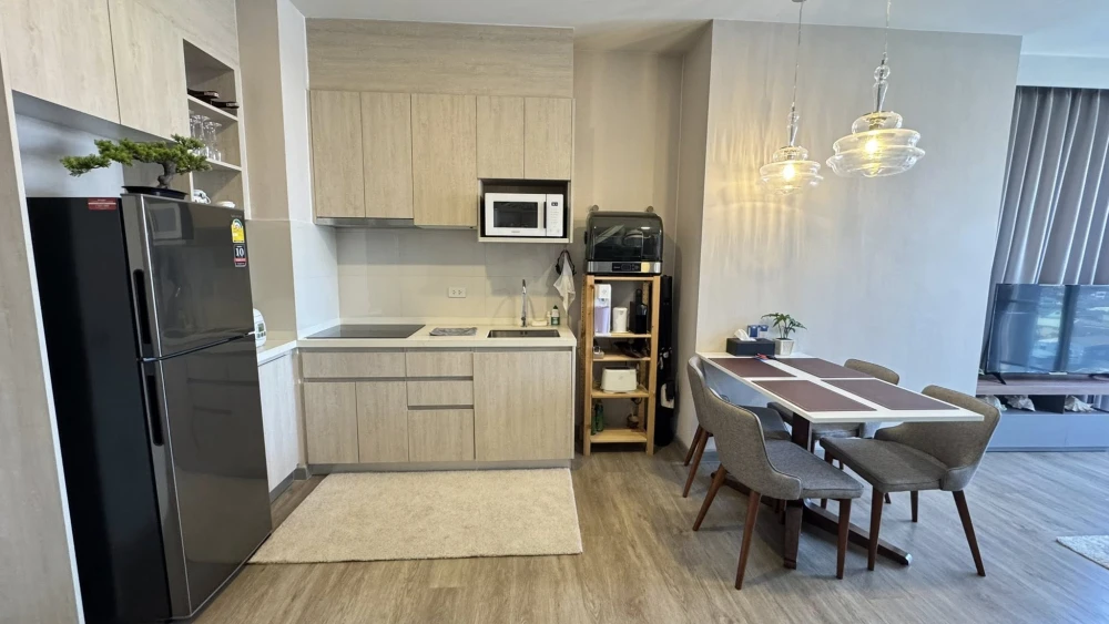 For rent: KEEN Centre Sriracha, ready-to-move-in unit, high floor, sea view, spacious and comfortable. Book now!