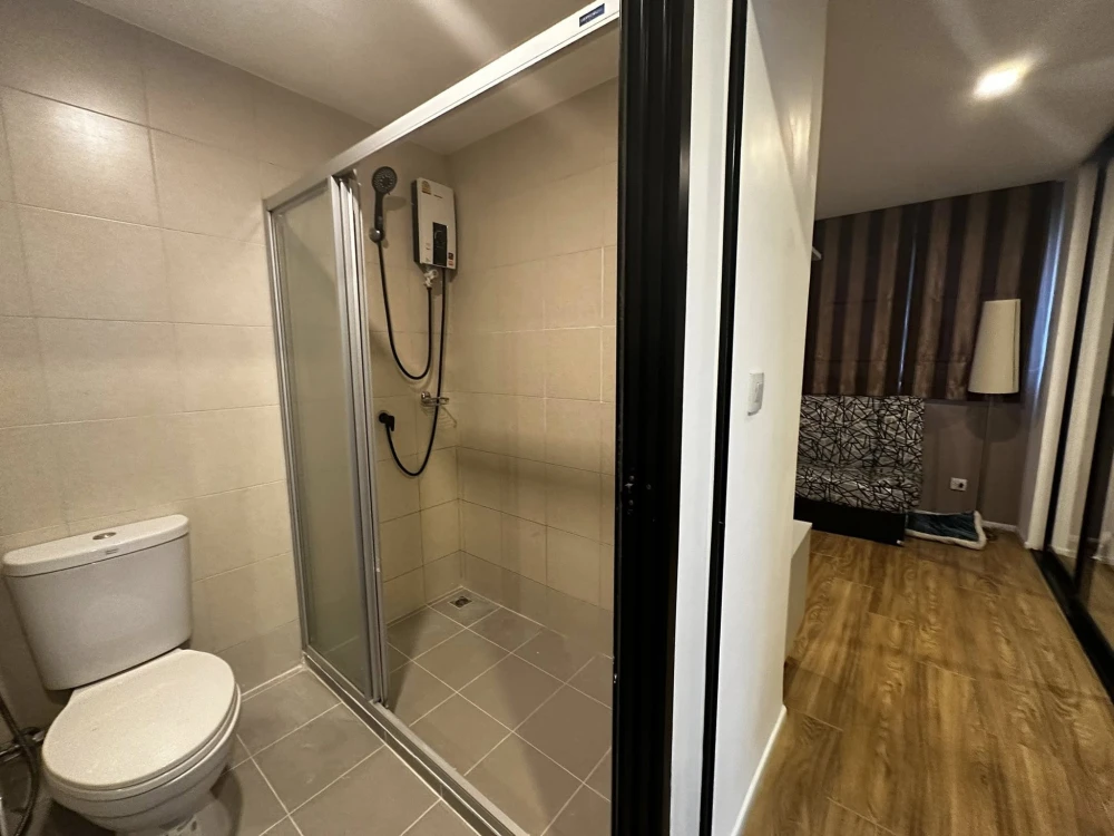 For rent: Kensington Laemchabang - Sriracha. Corner unit offering privacy, fully furnished, pool view. Don't miss out!