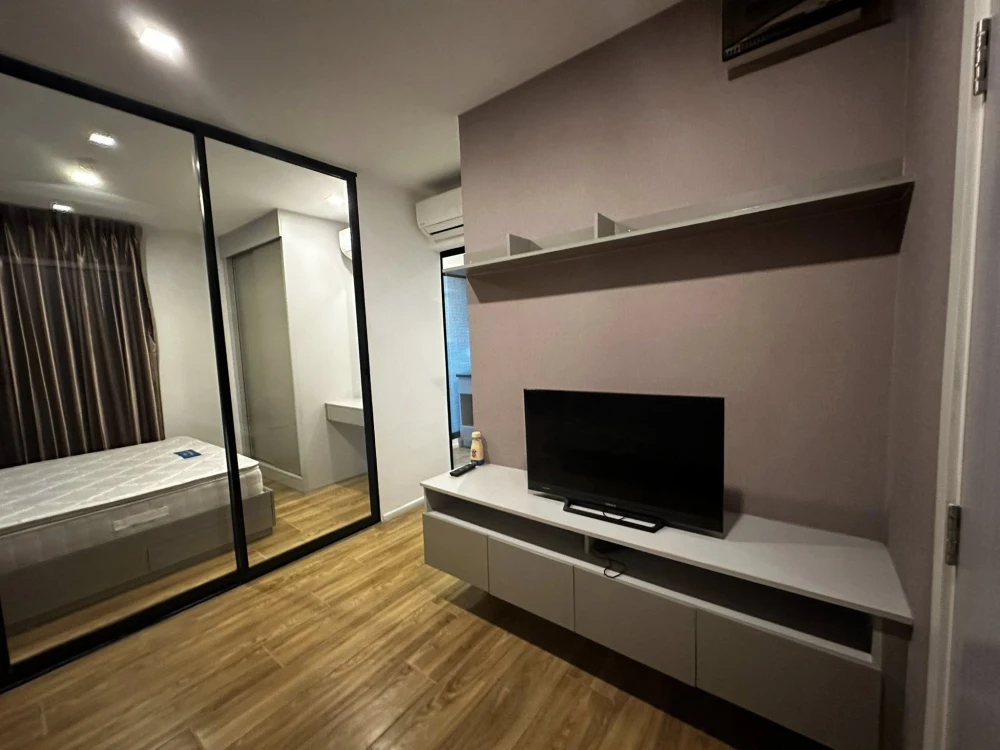 For rent: Kensington Laemchabang - Sriracha. Corner unit offering privacy, fully furnished, pool view. Don't miss out!