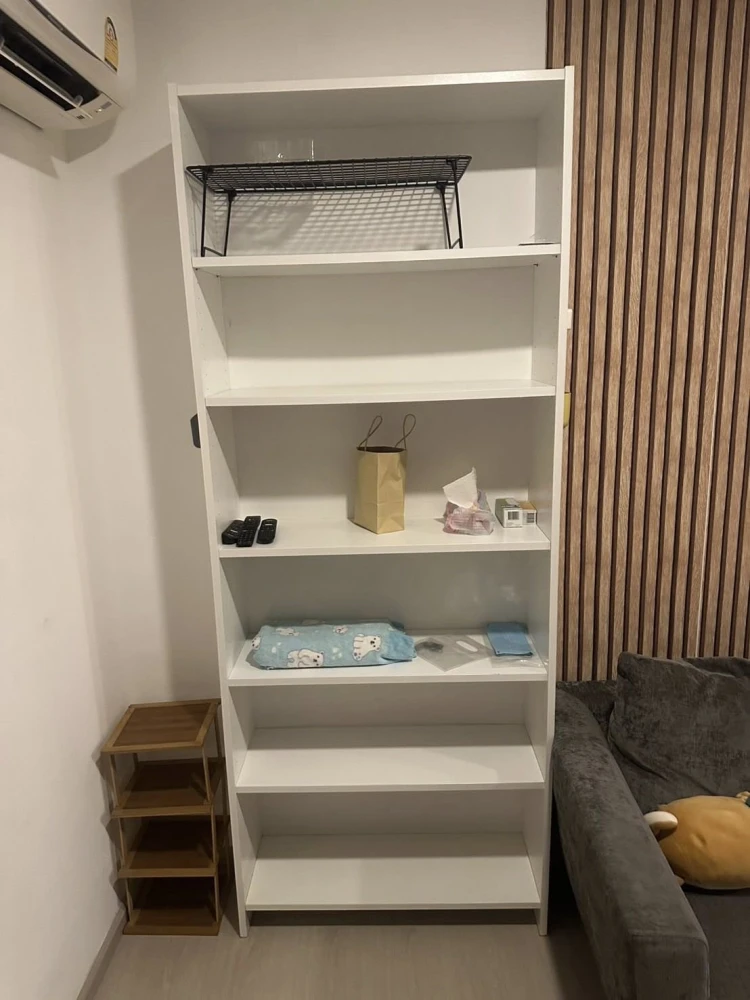 For rent: Kensington Phaholyothin 63, 1 bedroom, 1 bathroom. High-quality built-in wall cabinets and fully furnished. Just bring your bags and move in
