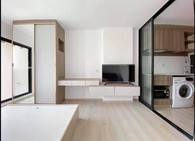 For rent: Kensington Phaholyothin 63, 3 rooms ready to move in, fully furnished + electrical appliances. Reserve now before you miss out!!