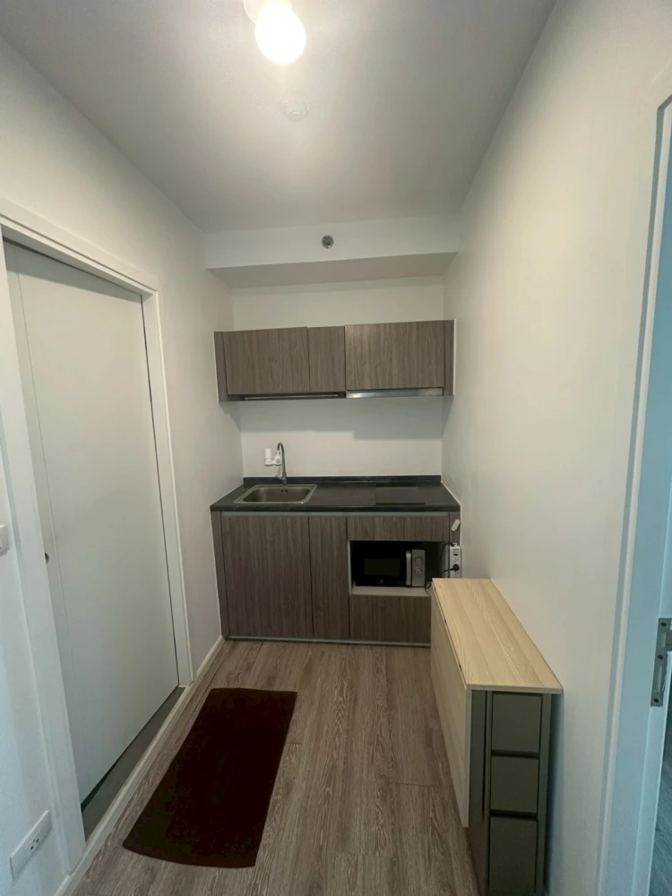 For rent: Kensington Sukhumvit-Theparak, 26th floor, fully furnished, very livable. Book now!