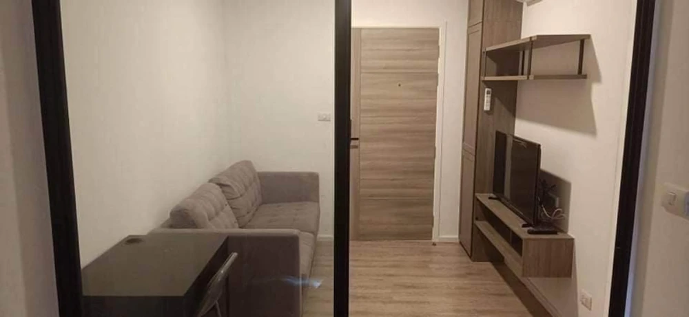 For rent: Kensington Sukhumvit-Theparak, 26th floor, fully furnished, very livable. Book now!