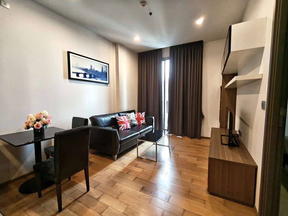 For rent: Keyne by Sansir, spacious room with ample living space, great view, privacy, and all amenities you need. Book now!