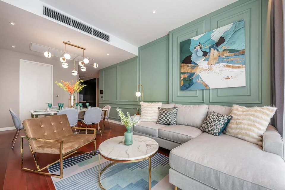 For rent: Khun by Yoo, 18th floor. Beautiful and comfortable unit with stunning decor. Book now, don't miss out!