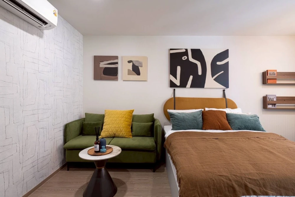For rent: KLOS Ratchada 7, fully furnished, decorated in a minimal style, just bring your belongings and move in.