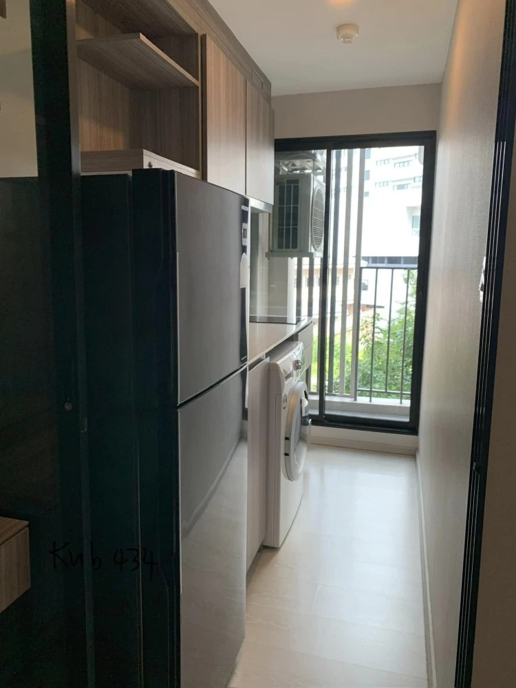 For rent Knightbridge Phahonyothin-Interchange. The sofa is very comfortable. The room is divided into proportions. Don't miss it.