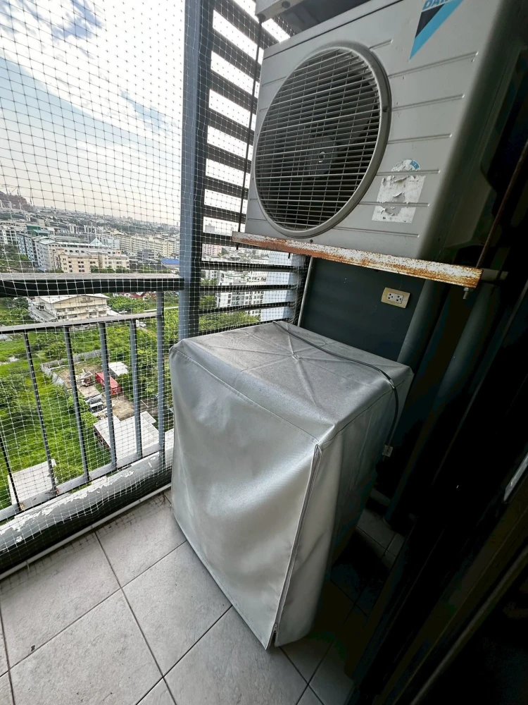 For rent: Knightsbridge Bearing Sukhumvit 107. Ready to move in, fully furnished, high floor, great location. Book now!