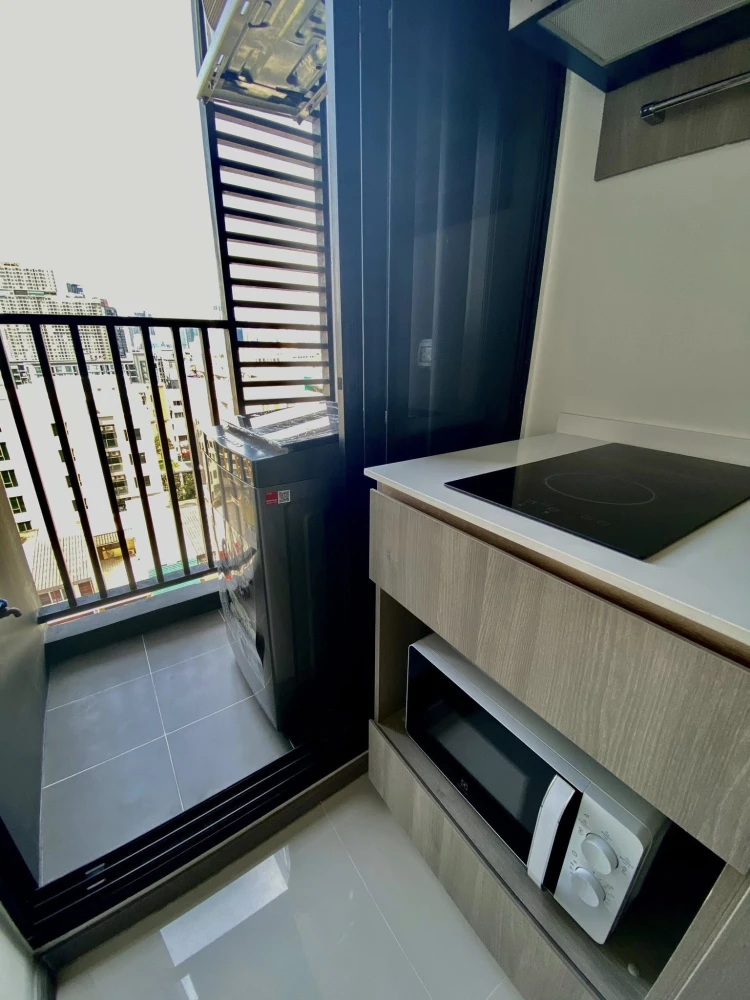 For sale/rent: Knightsbridge Kaset Society. Nice unit with city view, fully furnished and equipped. Book now!